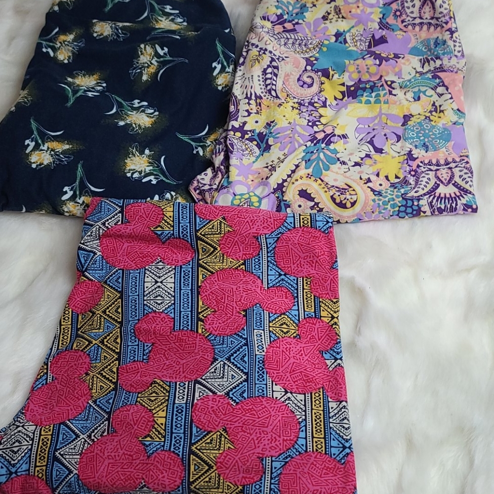 3 pairs of TC lularoe leggings